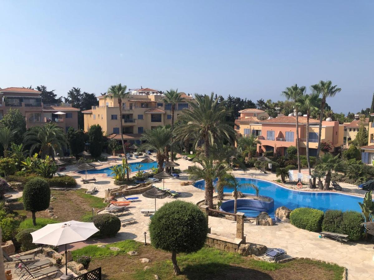 Limnaria Gardens - 1 Bedroom, Sunny Apartment With Stunning Pool Views Pafos Exterior foto