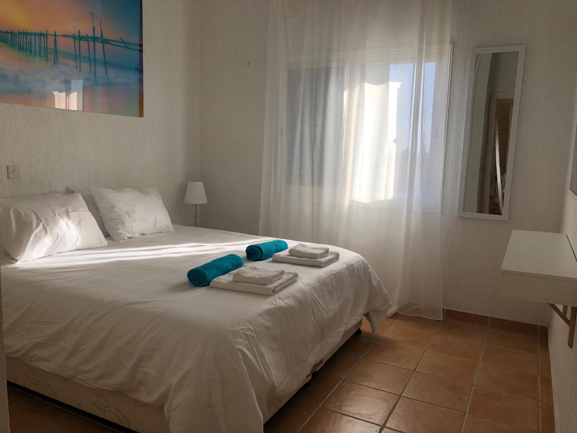 Limnaria Gardens - 1 Bedroom, Sunny Apartment With Stunning Pool Views Pafos Exterior foto
